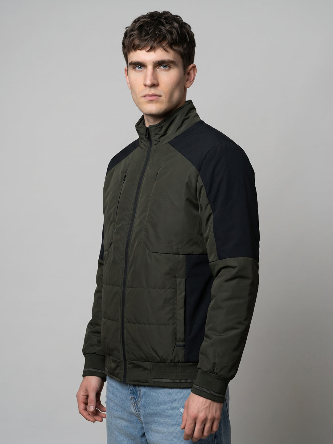 Men Olive Solid Turtle Neck Full Sleeve Jacket