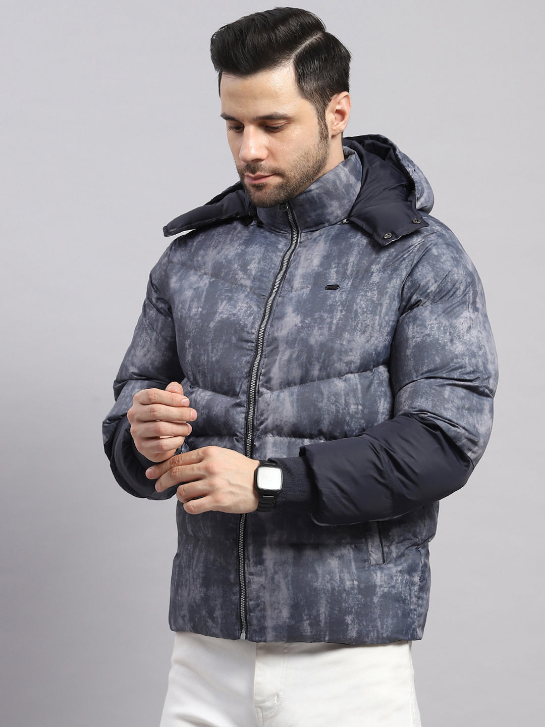 Men Charcoal Solid Hooded Full Sleeve Jacket