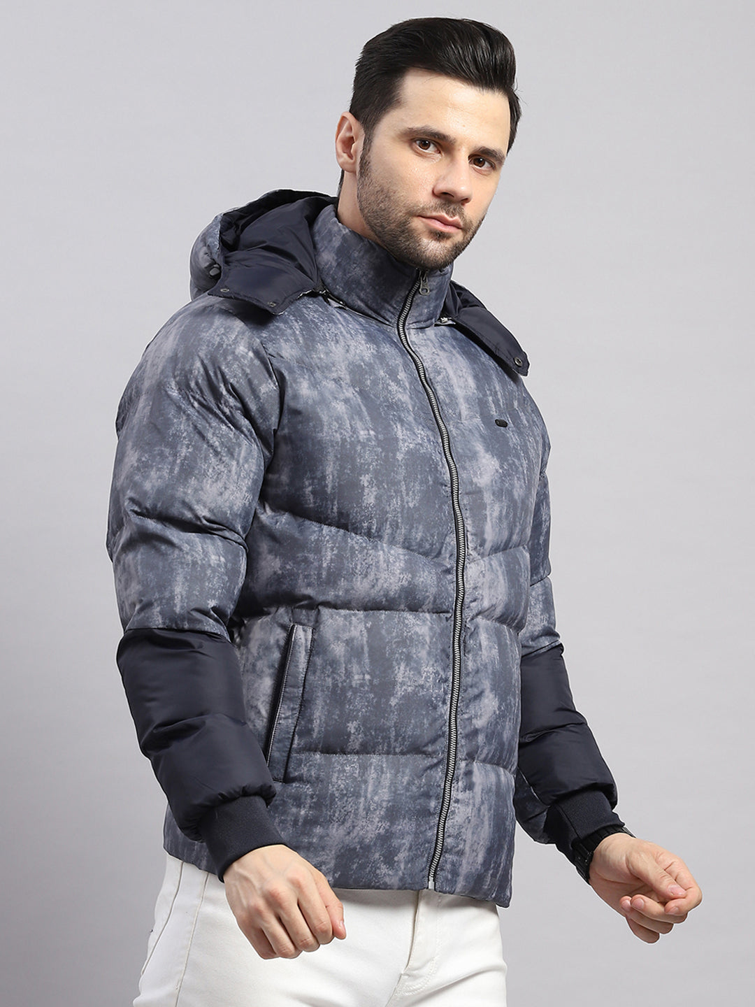 Men Charcoal Solid Hooded Full Sleeve Jacket