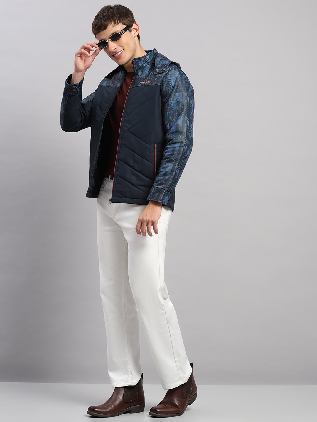 Men Navy Blue Solid Hooded Full Sleeve Jacket