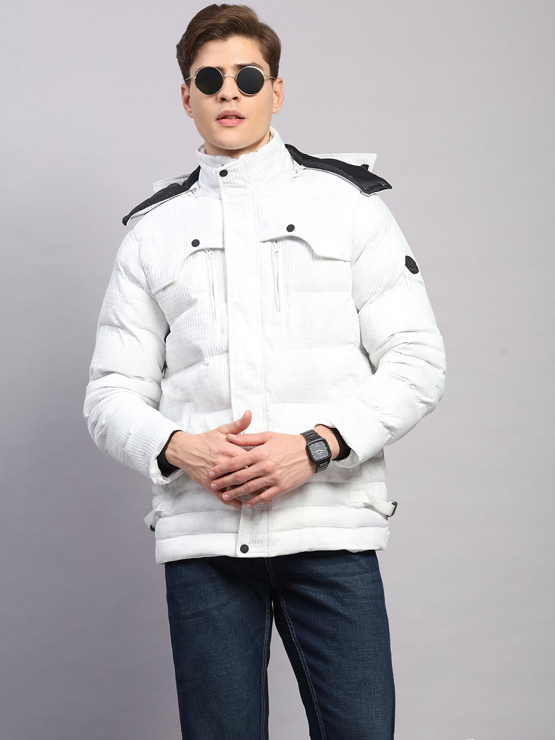 Men White Solid Hooded Full Sleeve Jacket