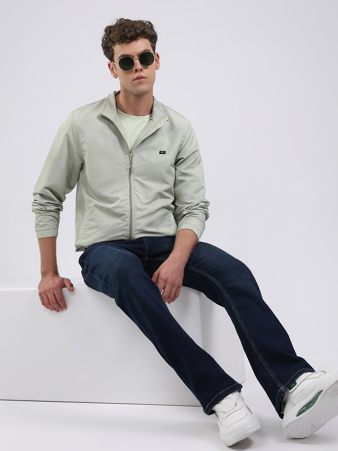 Men Green Solid Stand Collar Full Sleeve Jacket