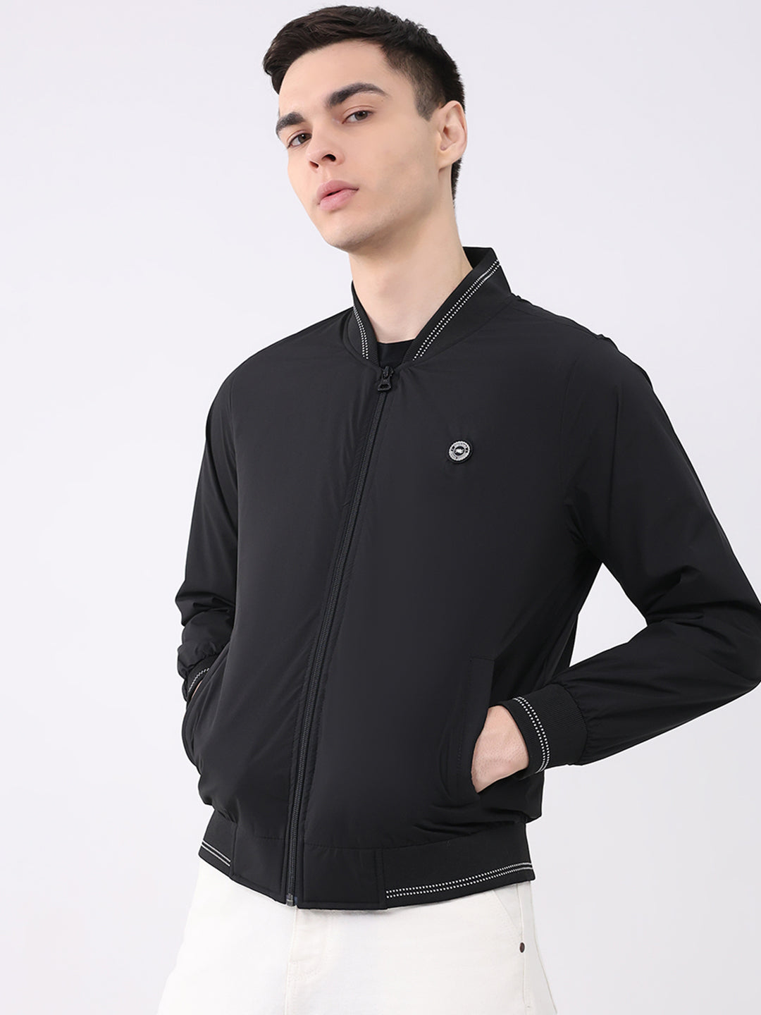 Men Black Solid Collar Full Sleeve Jacket