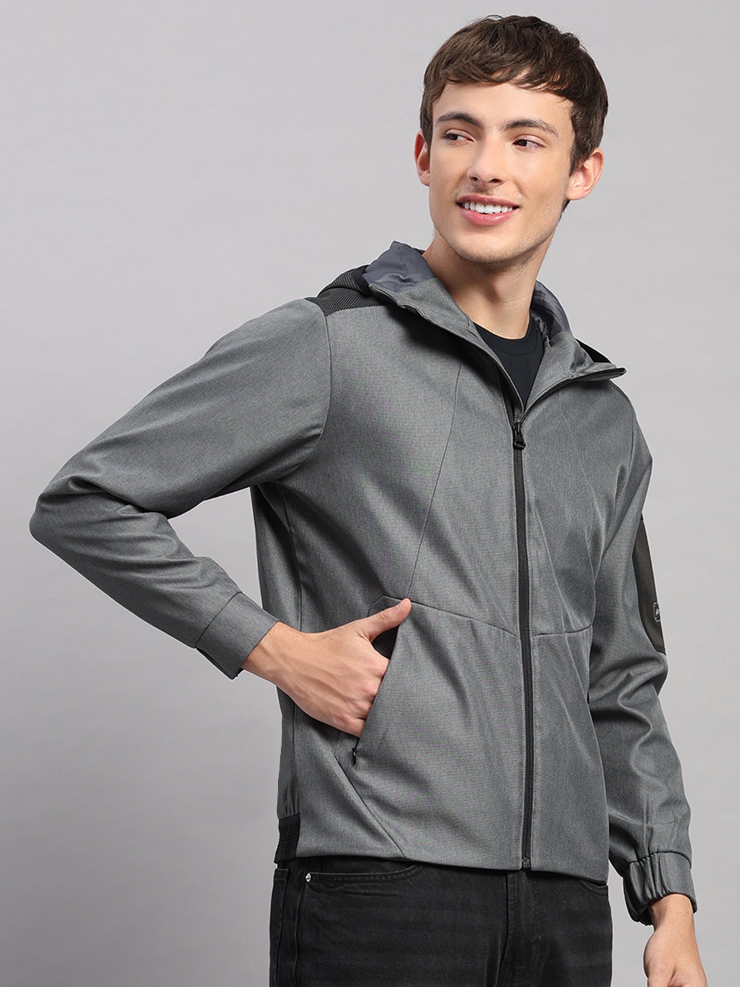 Men Grey Solid Hooded Full Sleeve Jacket