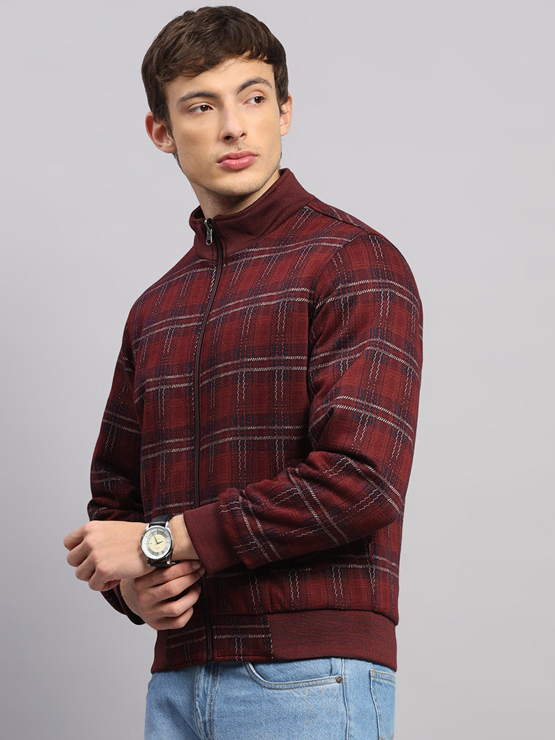 Men Burgundy Solid Collar Full Sleeve Jacket