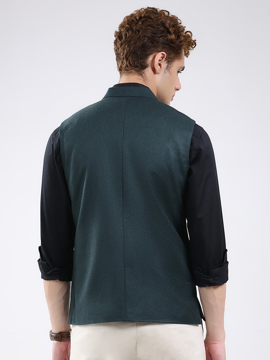 Men Green Solid Band Neck Sleeveless Jacket