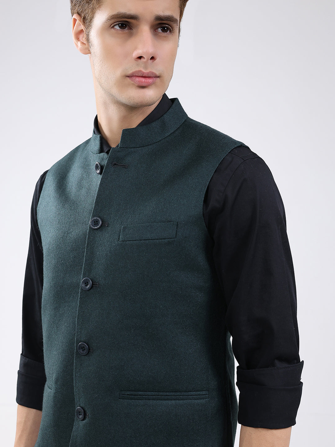 Men Green Solid Band Neck Sleeveless Jacket
