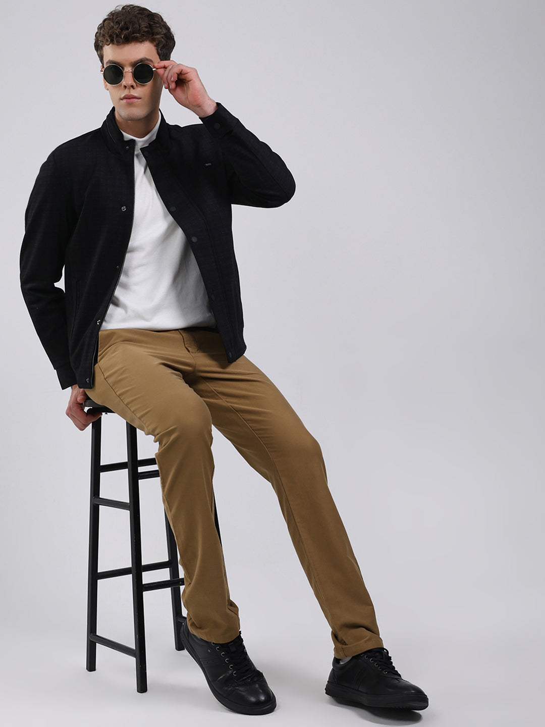 Men Black Solid Stand Collar Full Sleeve Jacket