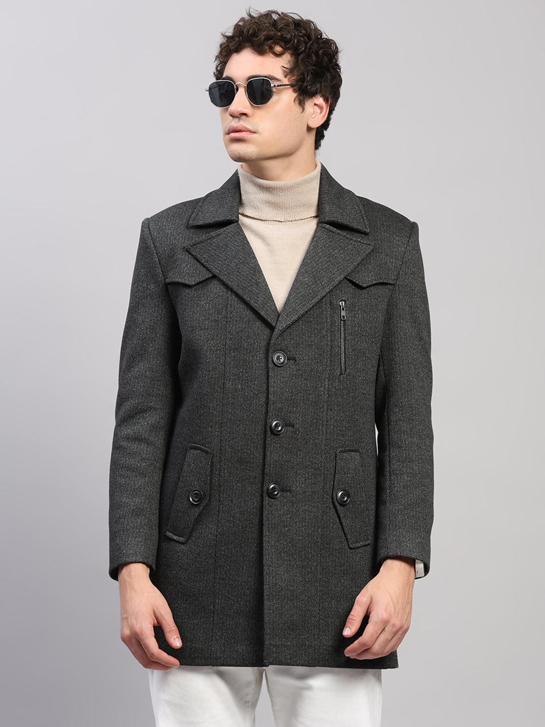 Men Black Solid Collar Full Sleeve Coat