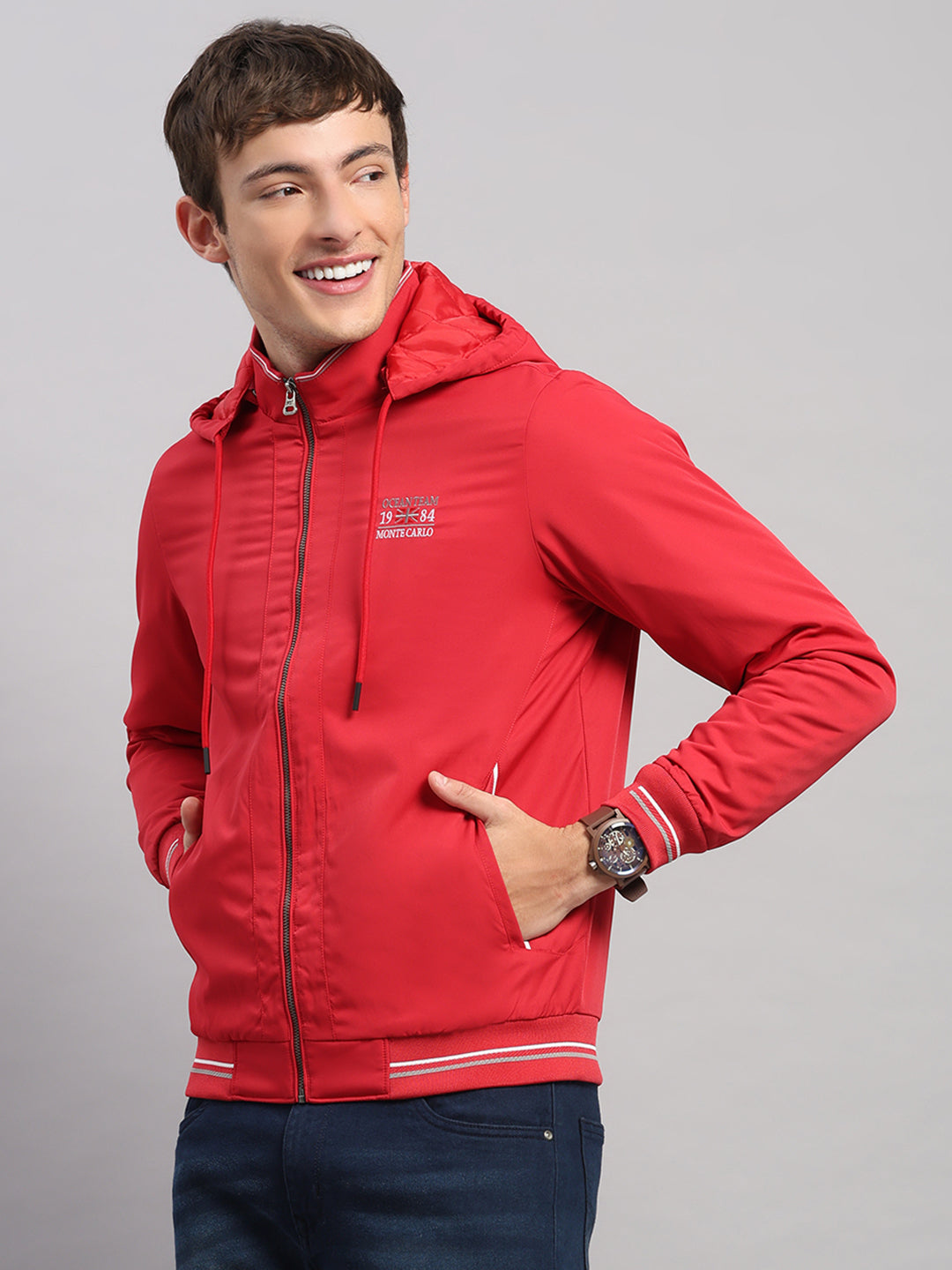 Men Red Solid Hooded Full Sleeve Jacket