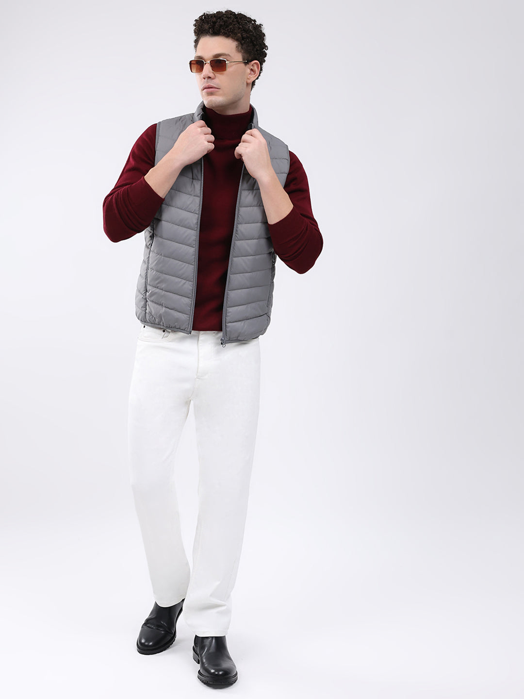 Men Grey Solid Collar Sleeveless Jacket