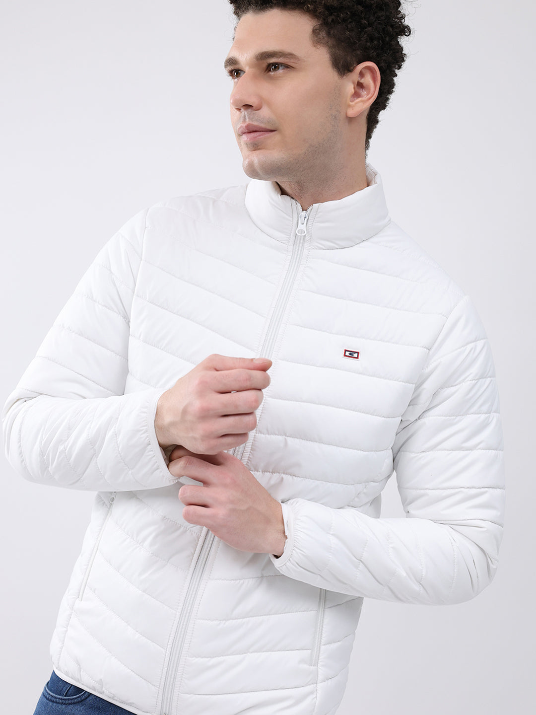 Men White Solid Collar Full Sleeve Jacket