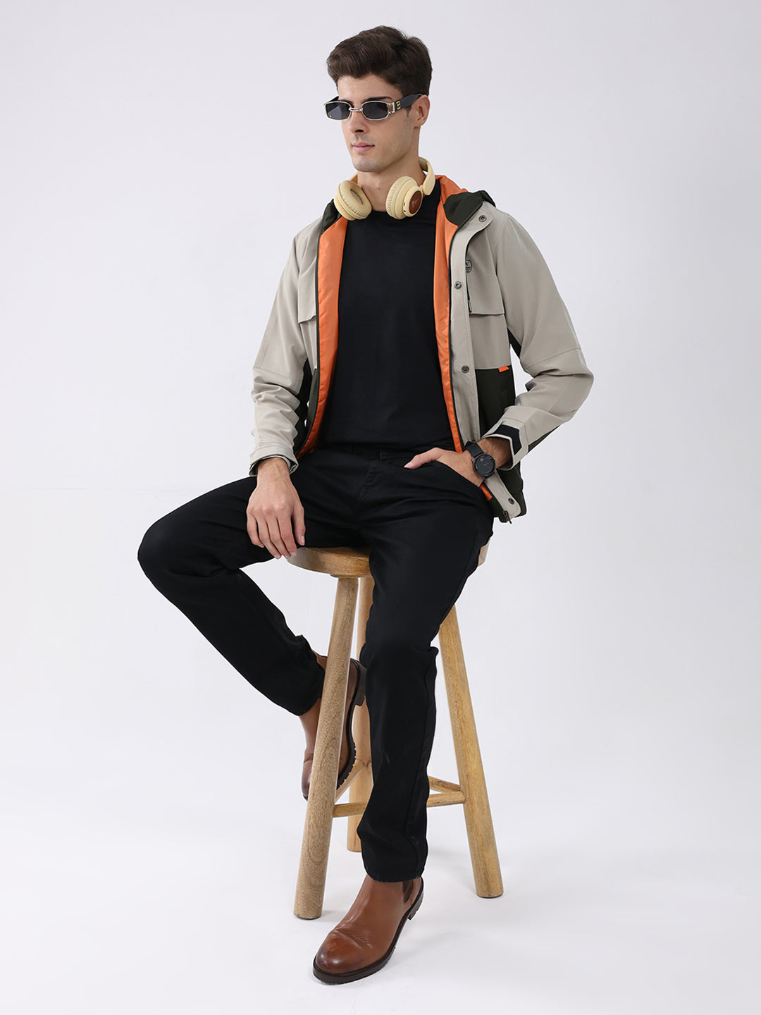 Men Olive Colourblocked Hooded Full Sleeve Jacket