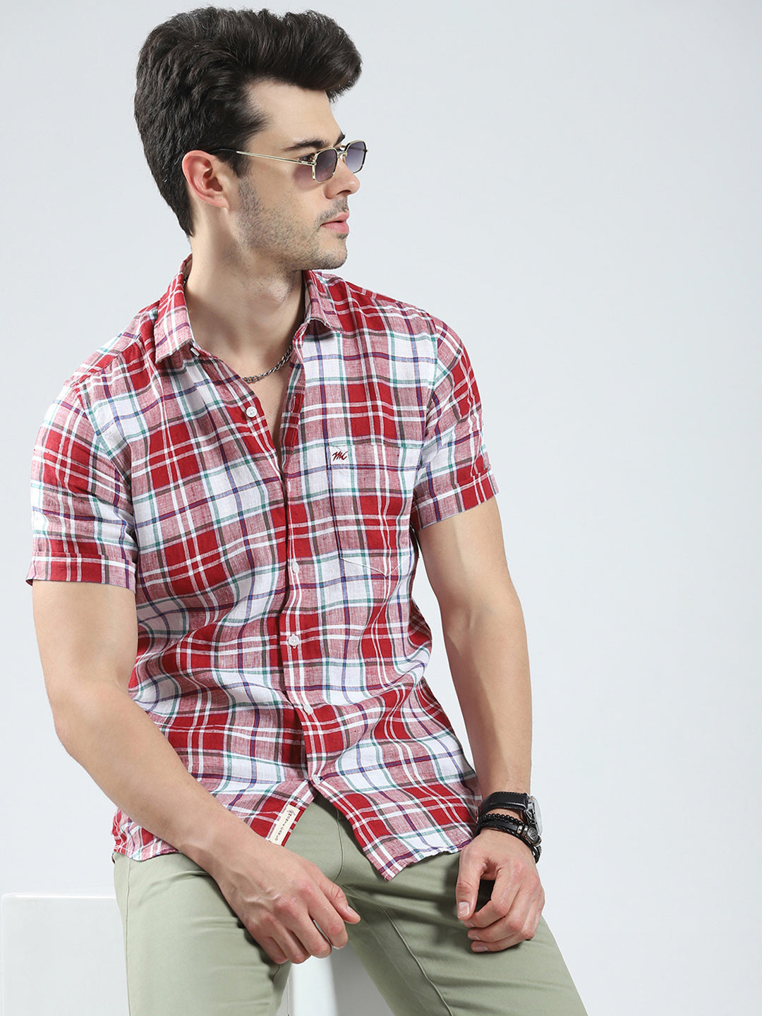 Men Red Check Collar Half Sleeve Linen Shirt