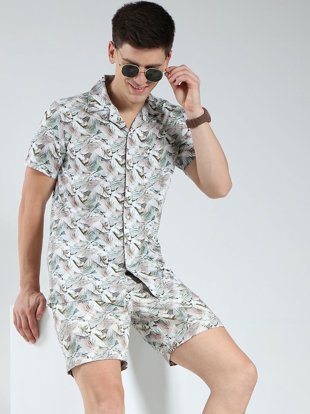 Men Green Printed Collar Half Sleeve Cords Set