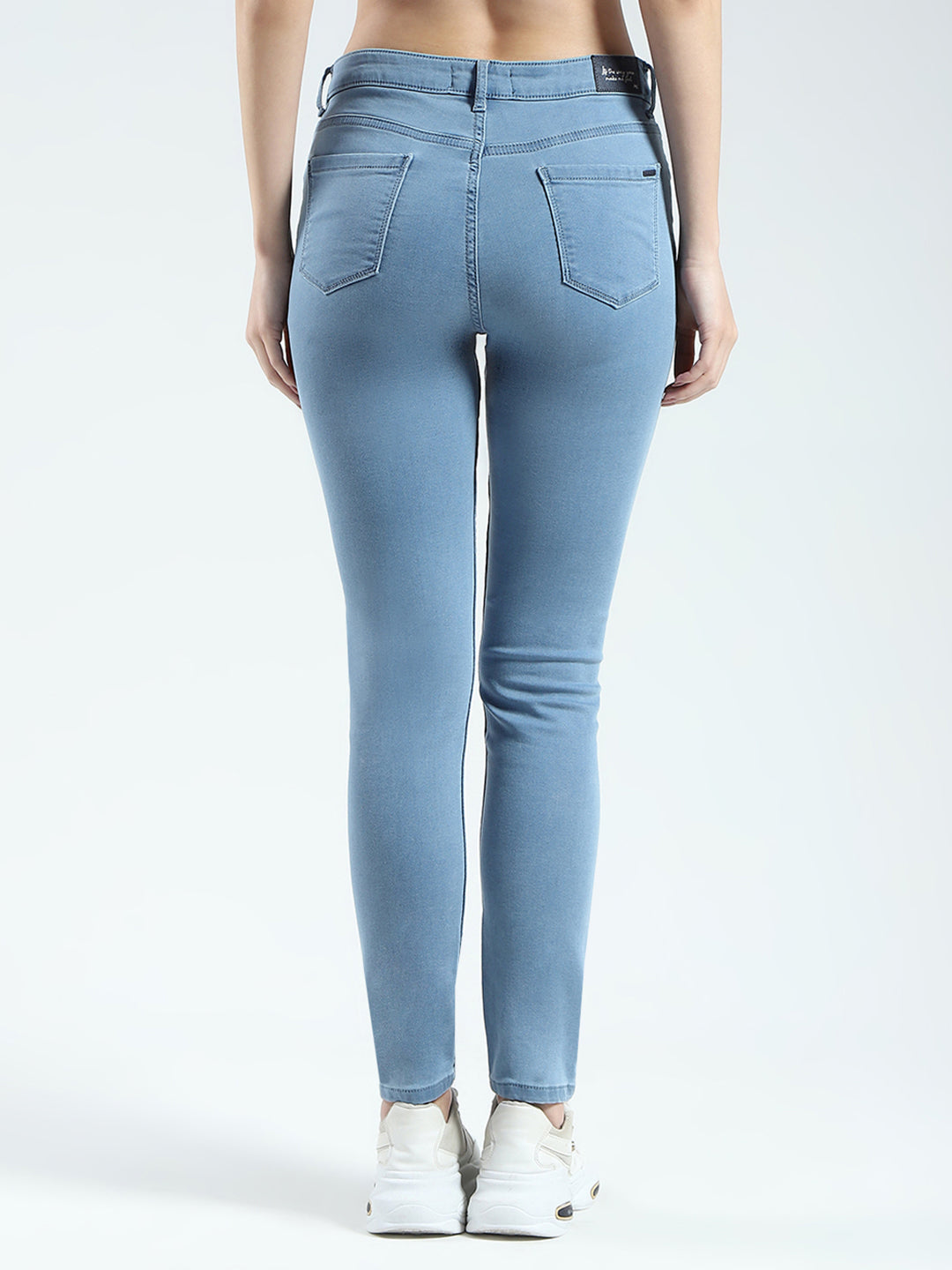 Women Blue Solid Slim Fit Denim