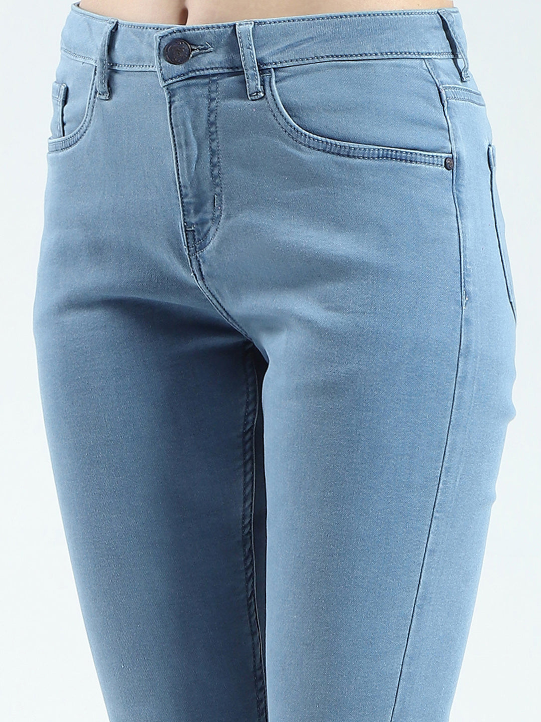 Women Blue Solid Slim Fit Denim