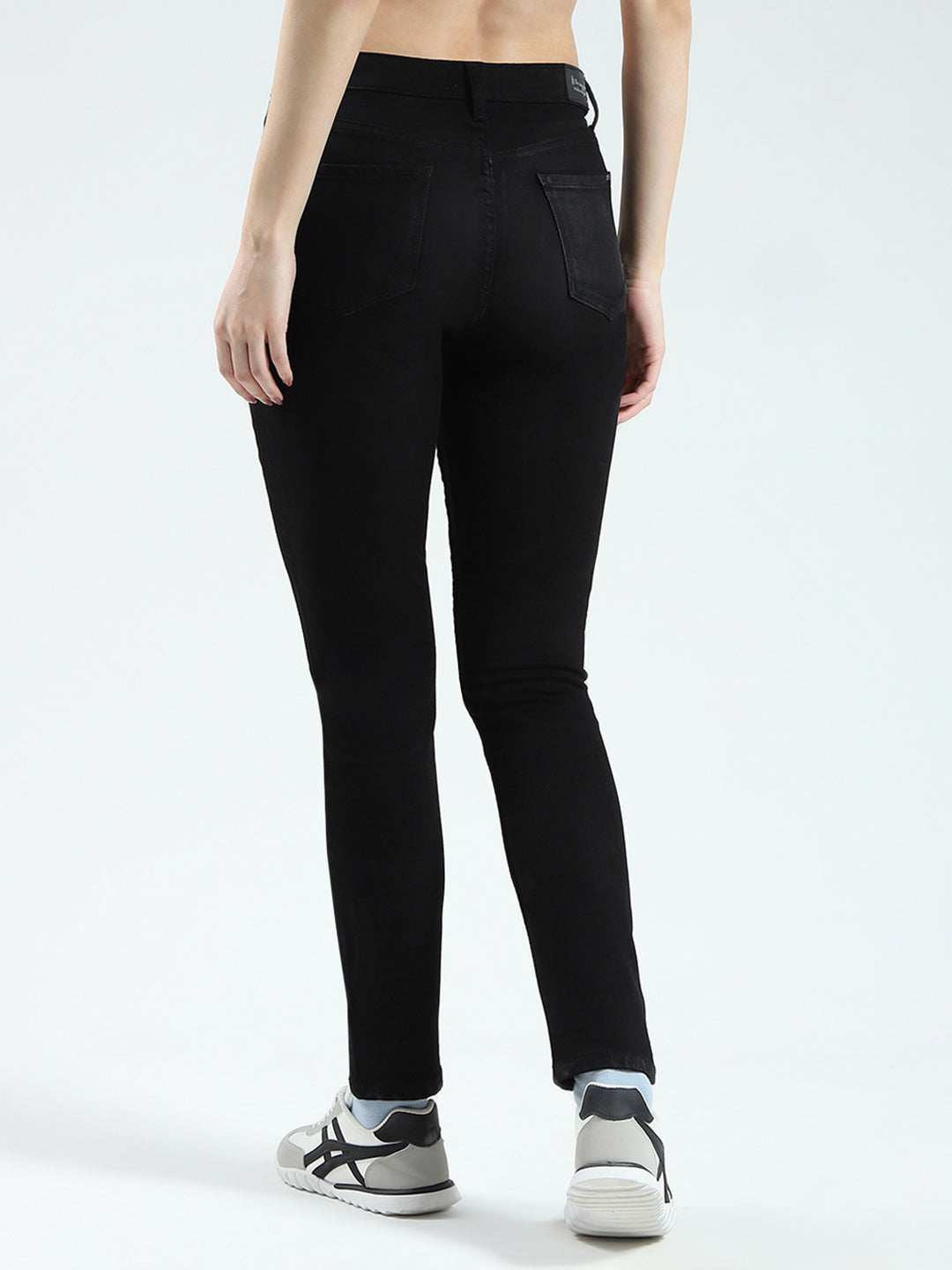 Women Black Solid Slim Fit Denim