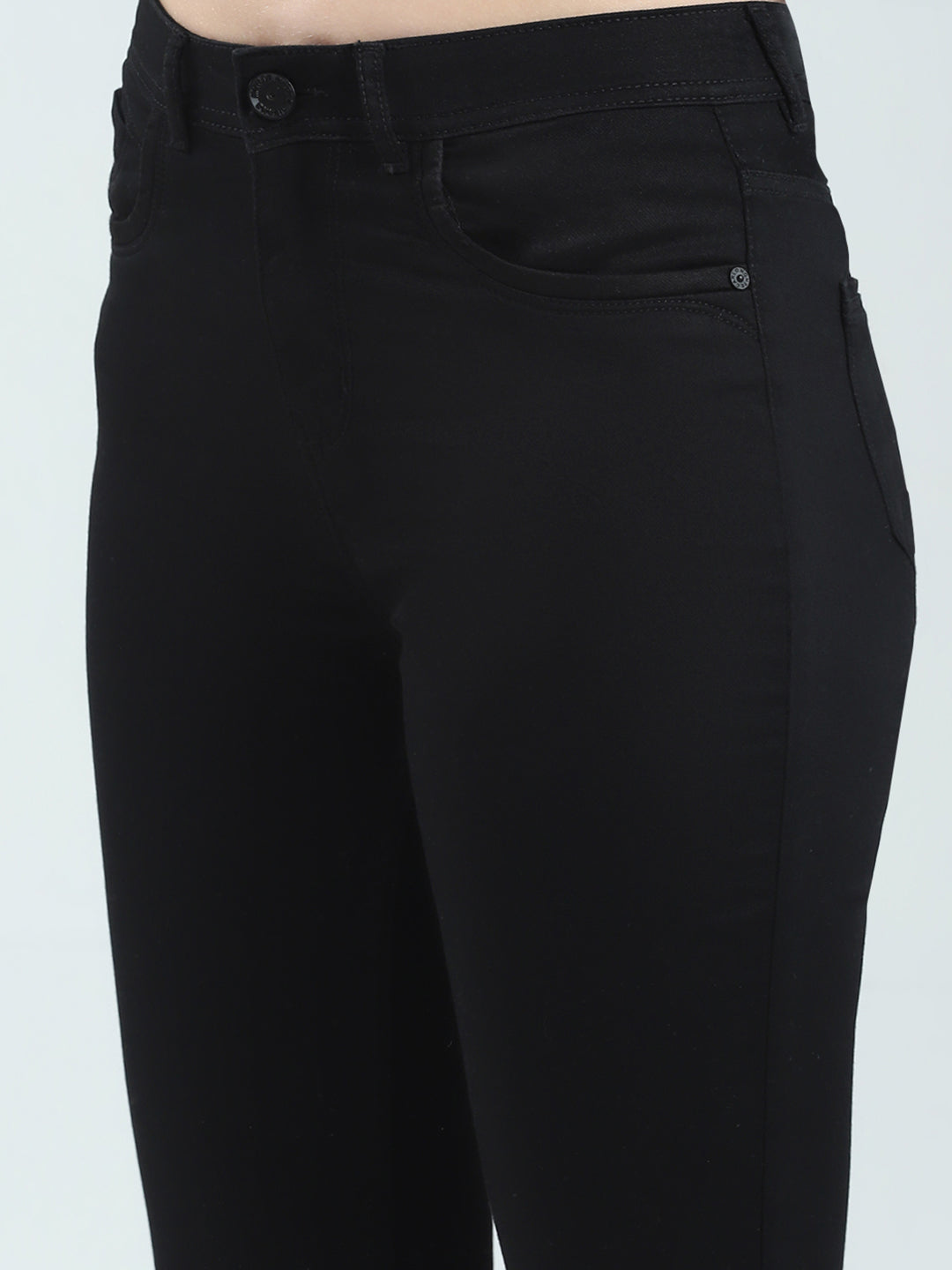 Women Black Solid Slim Fit Denim