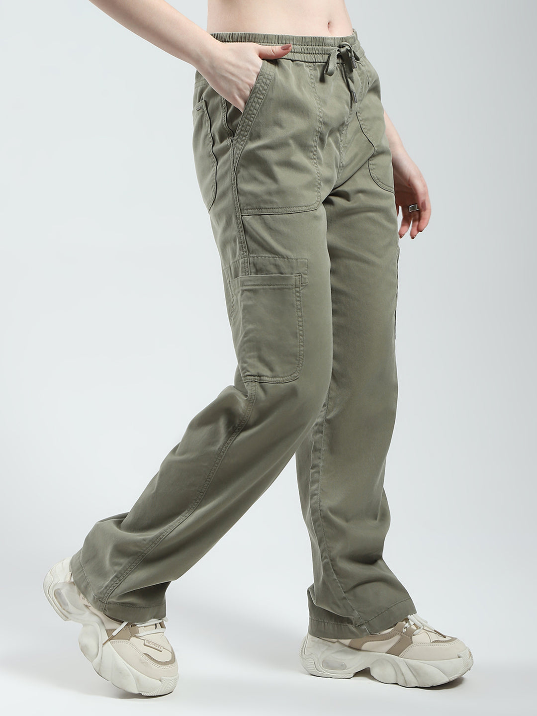 Women Green Solid Straight Fit Cargo