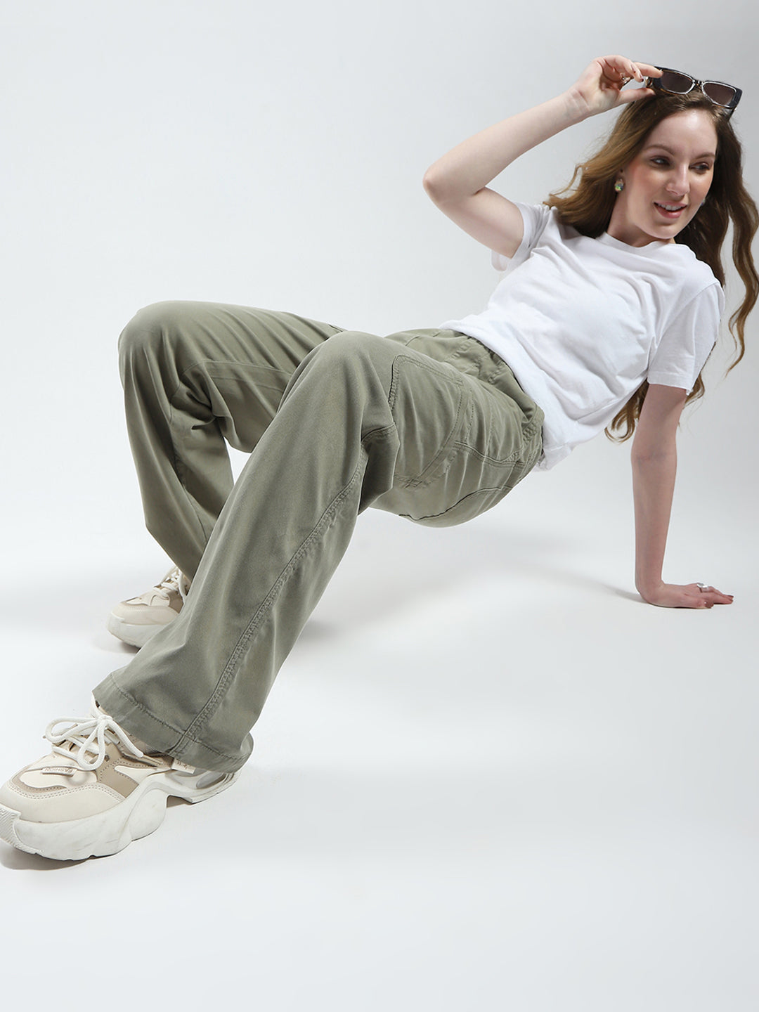 Women Green Solid Straight Fit Cargo