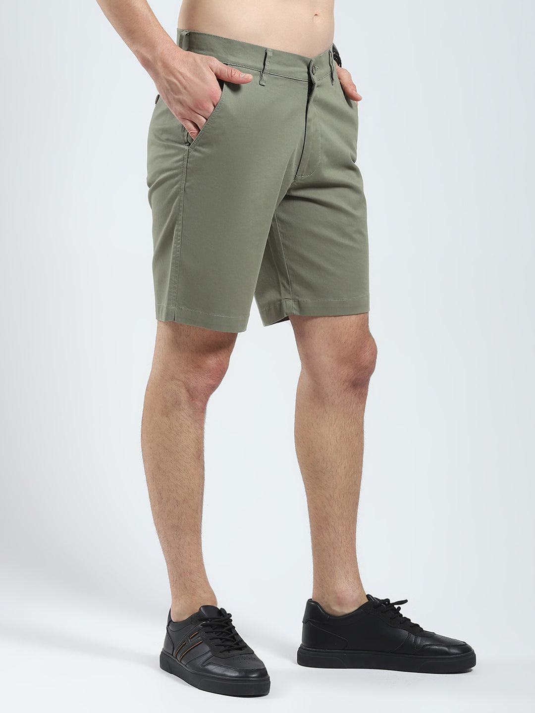 Men Olive Solid Regular Fit Short