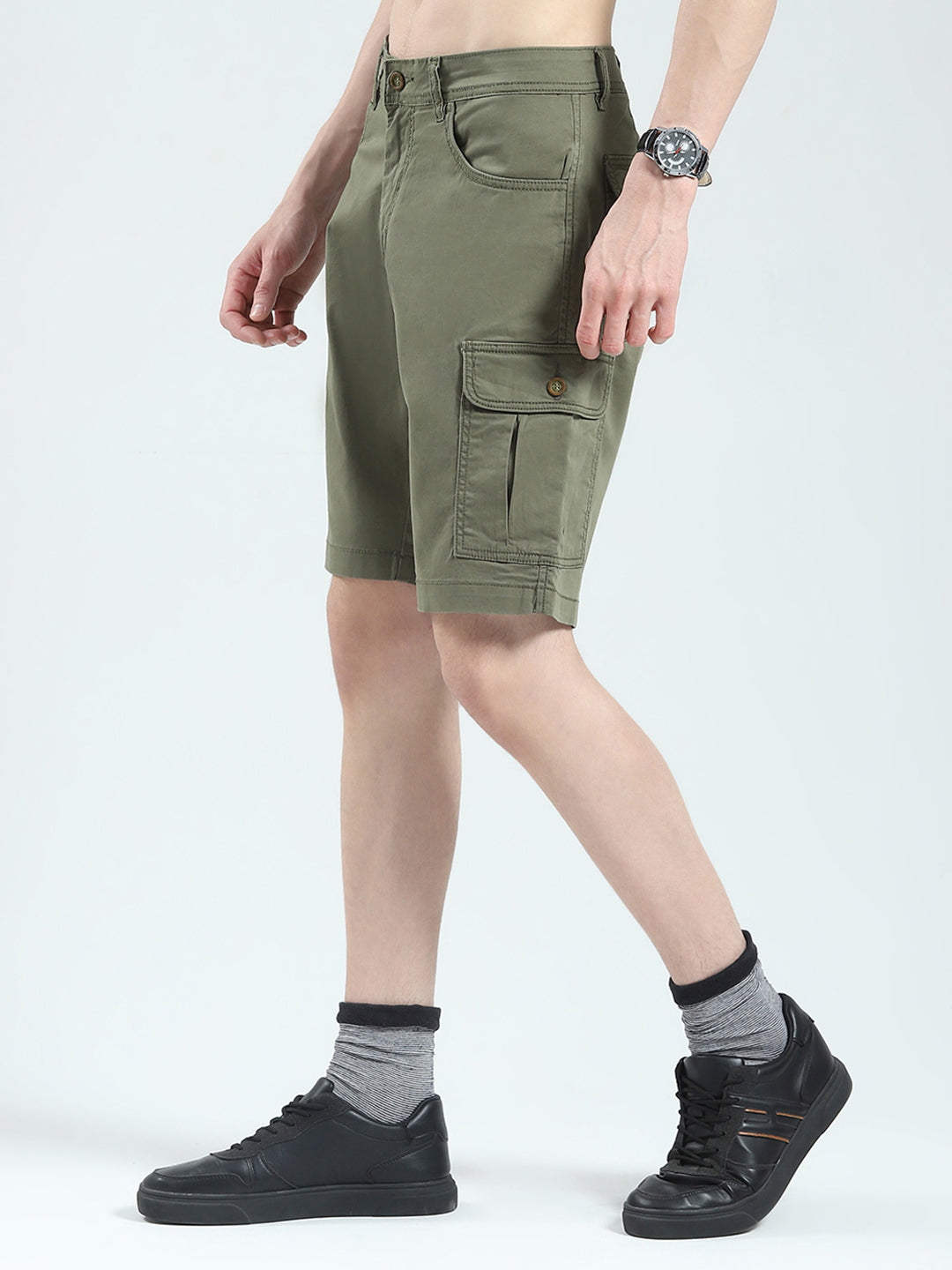 Men Olive Solid Regular Fit Shorts