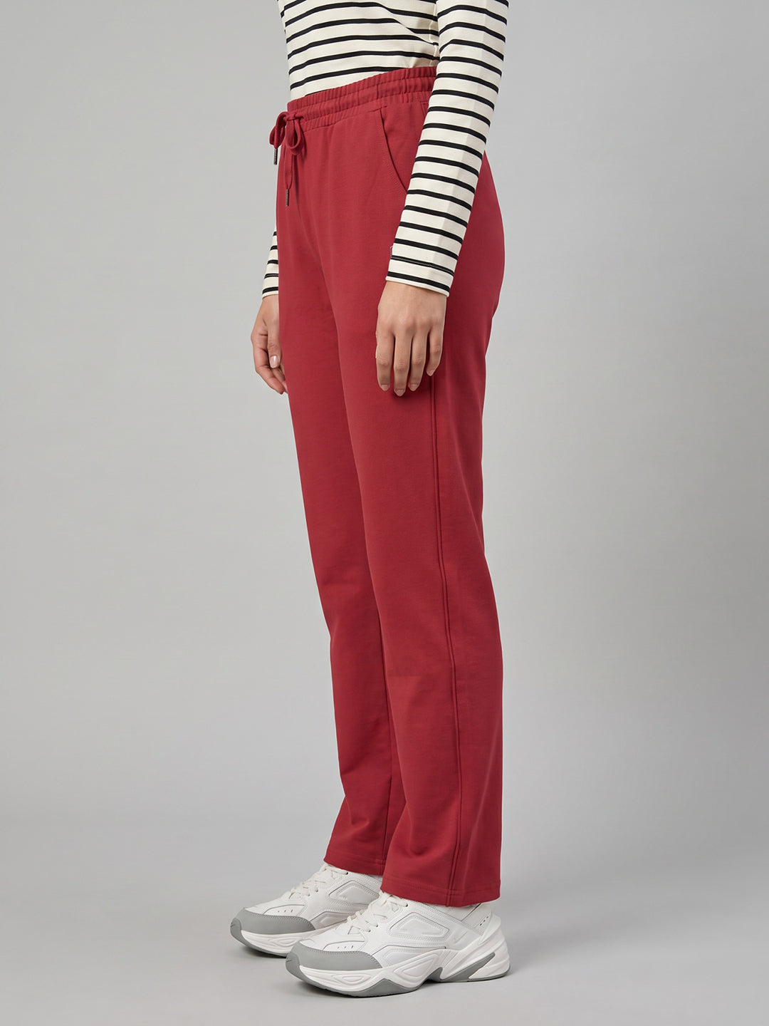 Women Coral Solid Regular Fit Lower