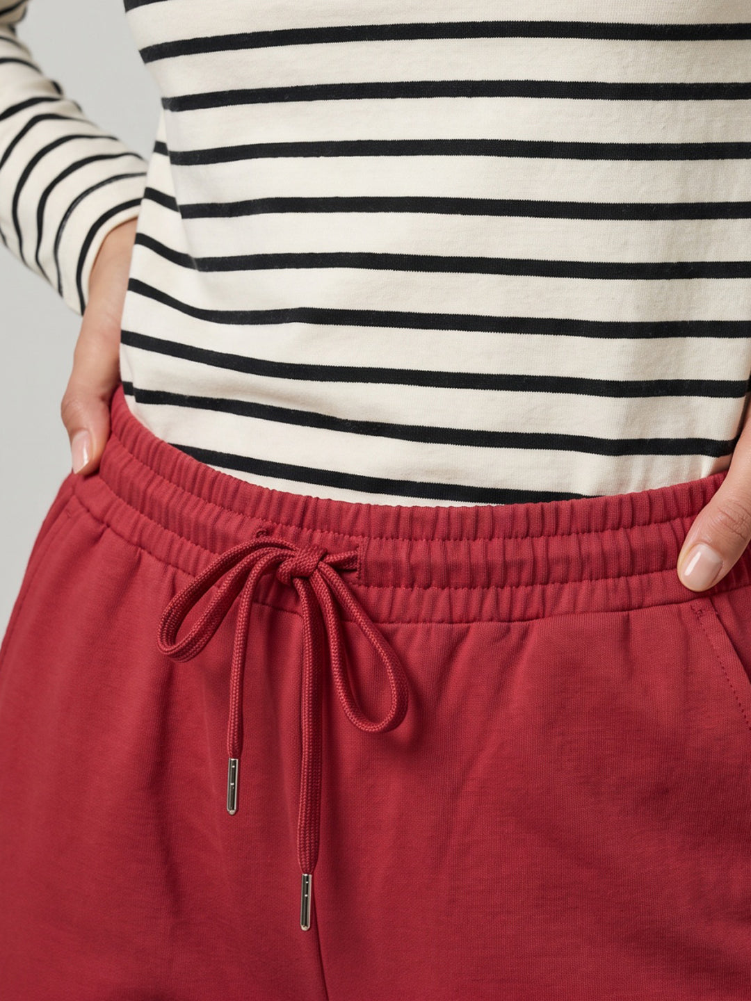 Women Coral Solid Regular Fit Lower