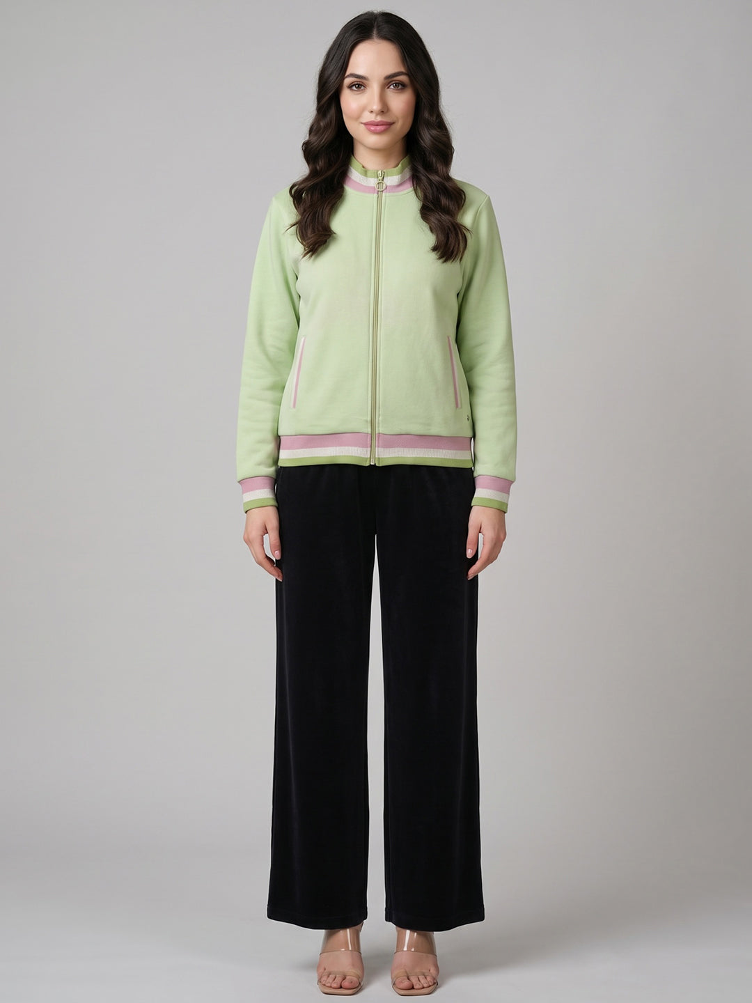 Women Green Solid Turtle Neck Full Sleeve Sweatshirt