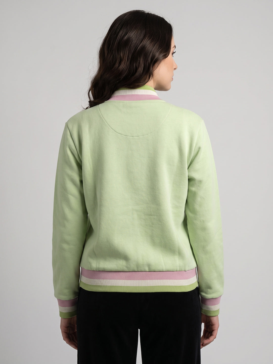 Women Green Solid Turtle Neck Full Sleeve Sweatshirt