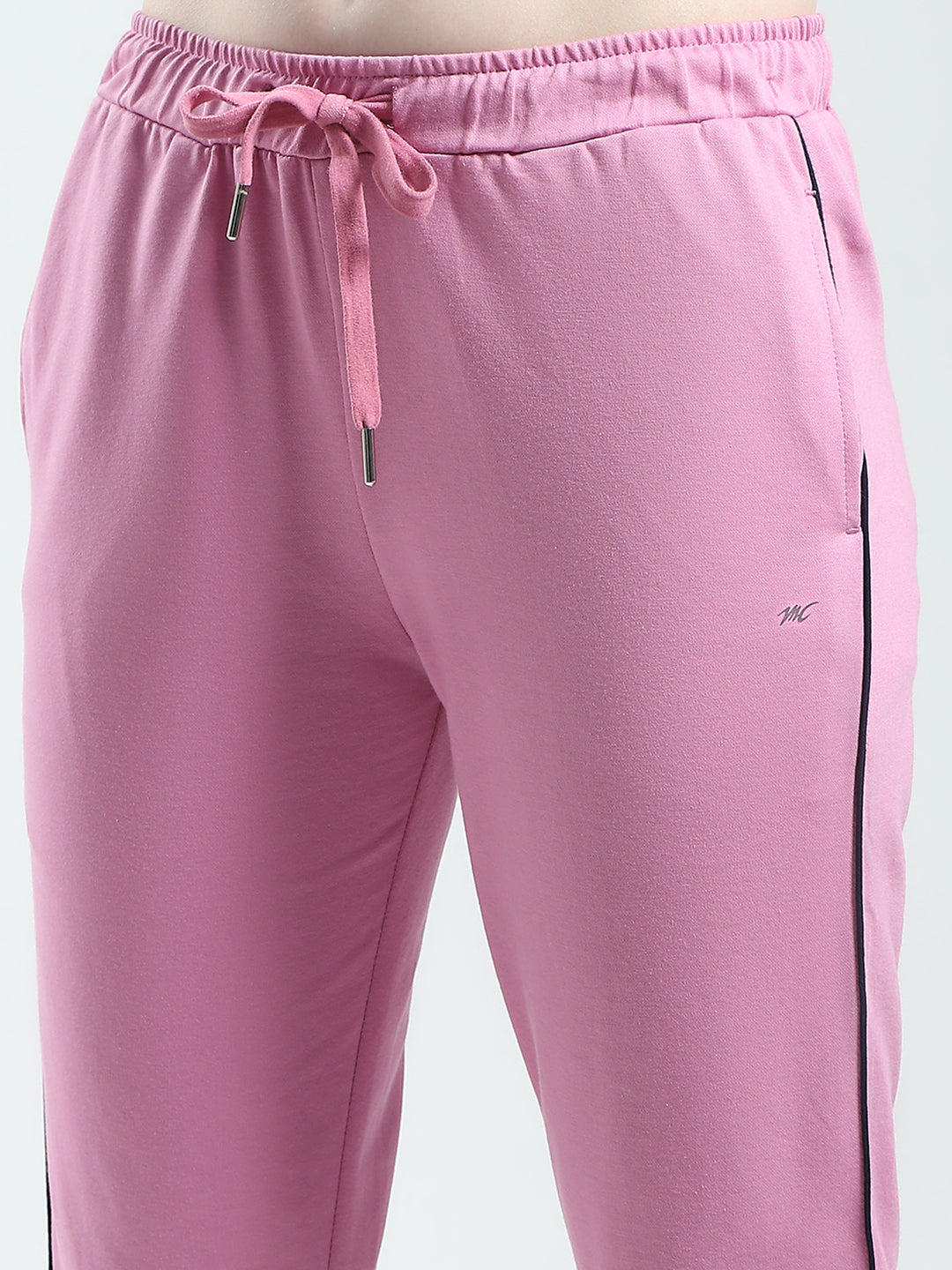 Women Pink Solid Regular Fit Capri