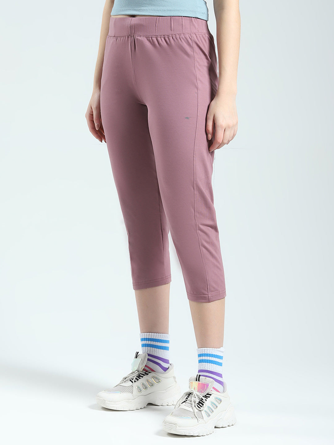 Women Pink Solid Regular Fit Capri