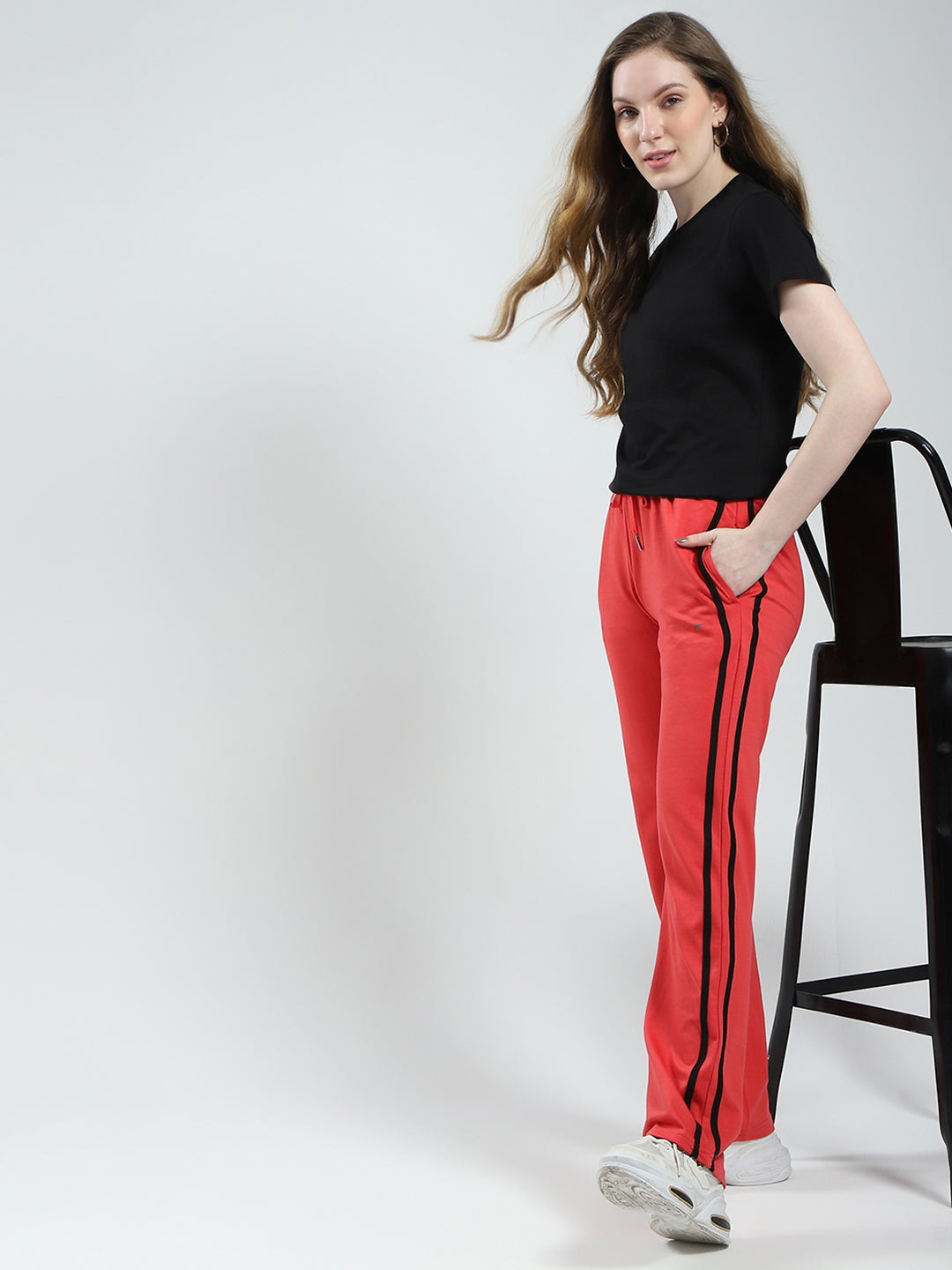 Women Red Solid Regular Fit Lower