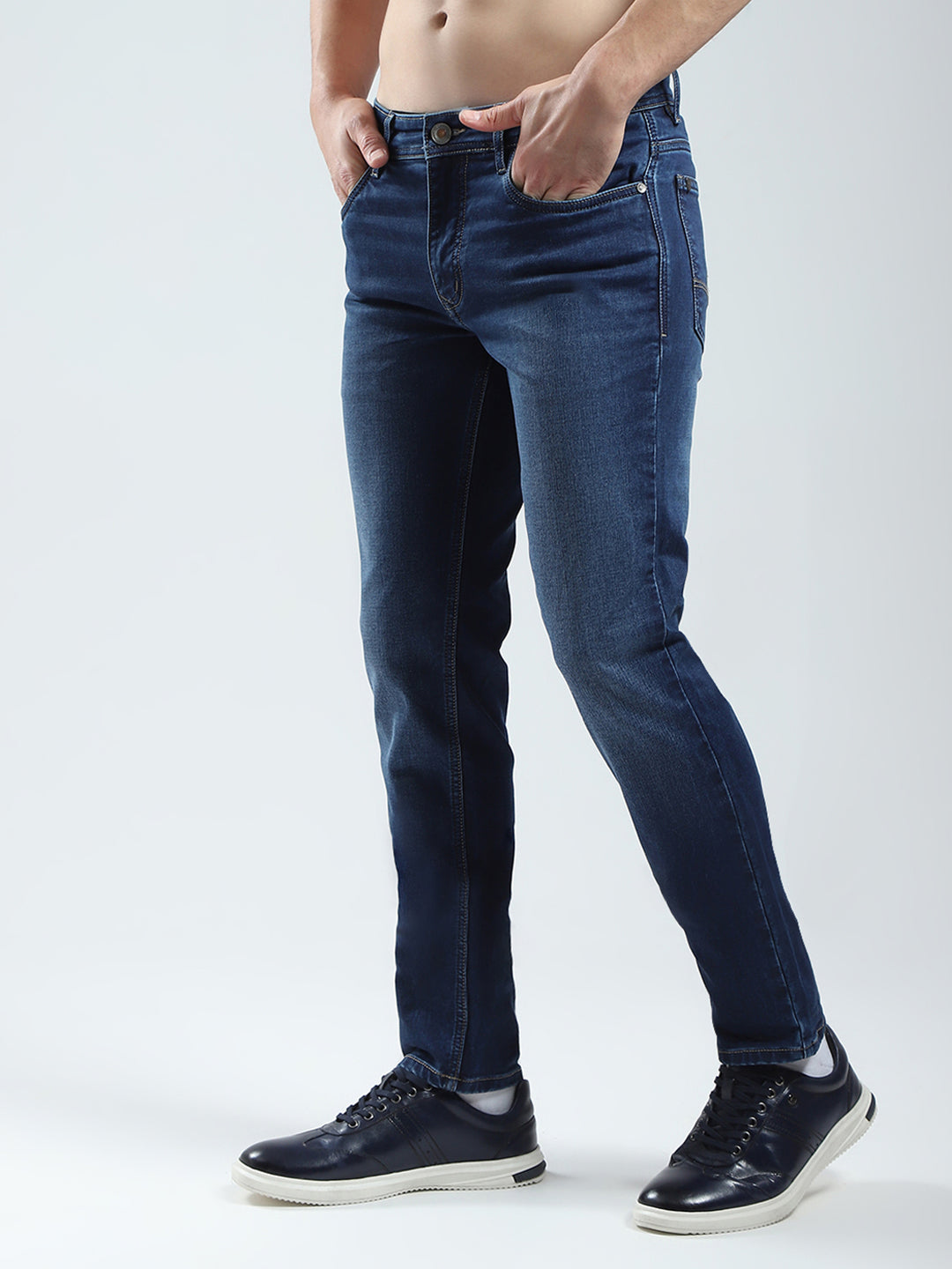 Men Blue Solid Narrow Fit Denim