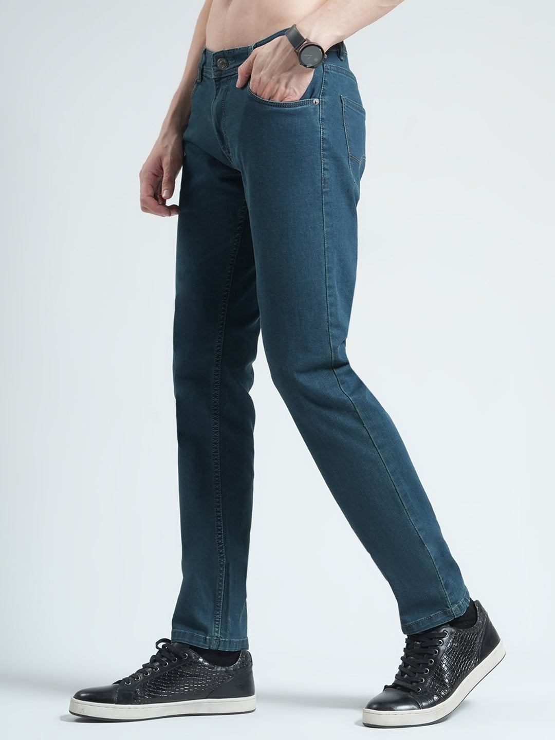 Men Green Solid Narrow Fit Denim