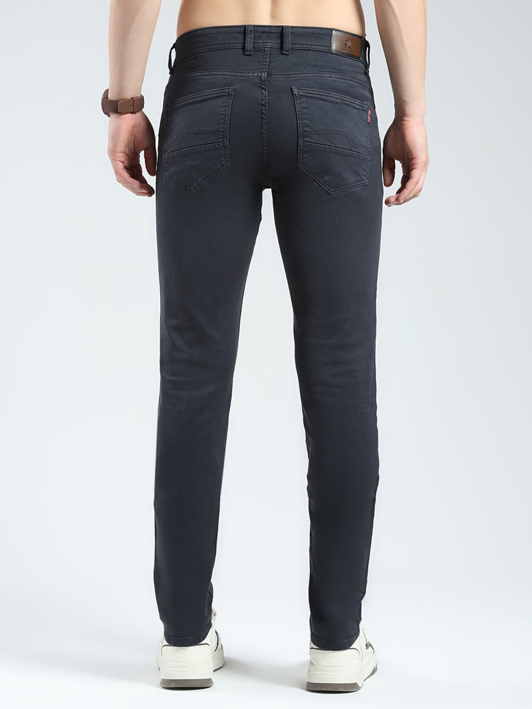 Men Black Solid Narrow Fit Denim