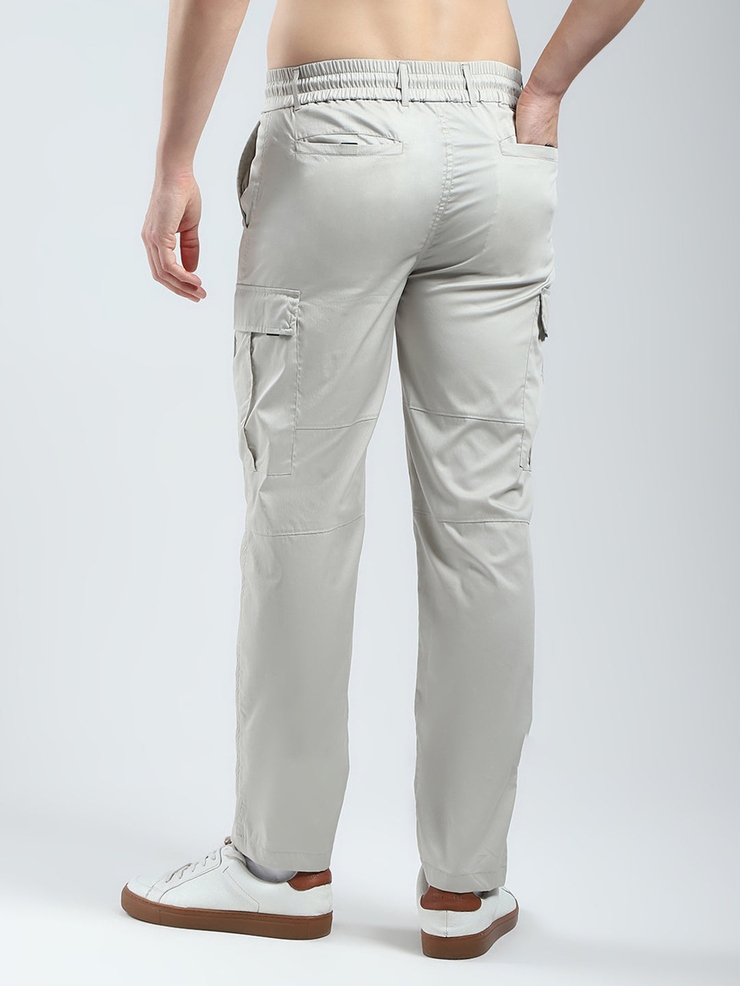 Men Beige Solid Regular Fit Cargo