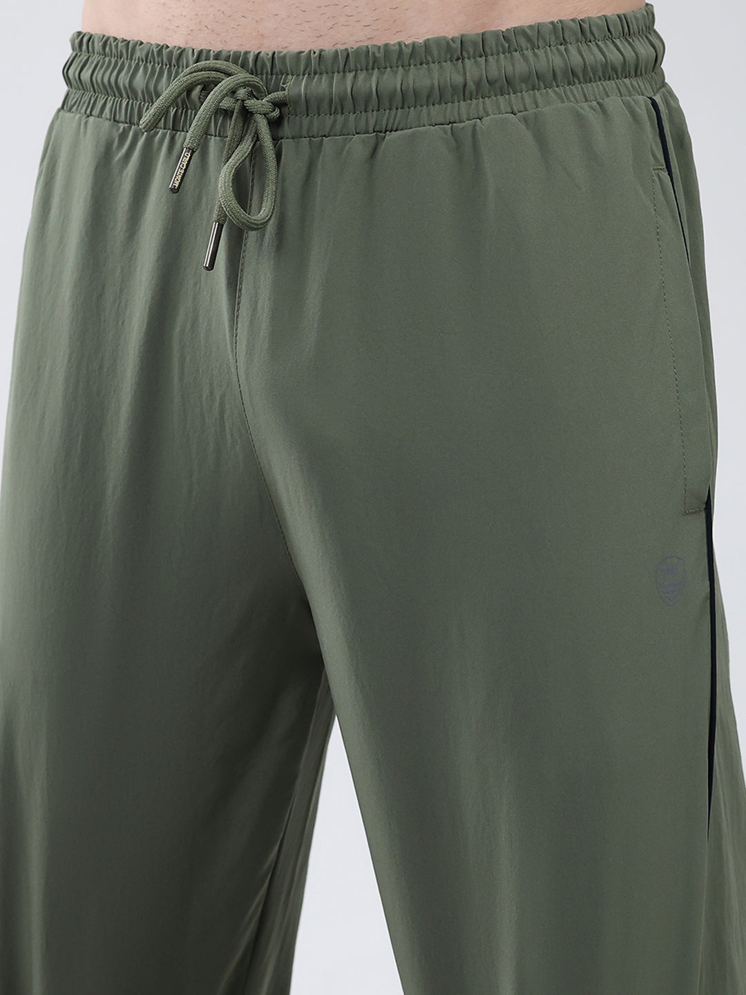 Men Olive Solid Regular Fit Winter Lower