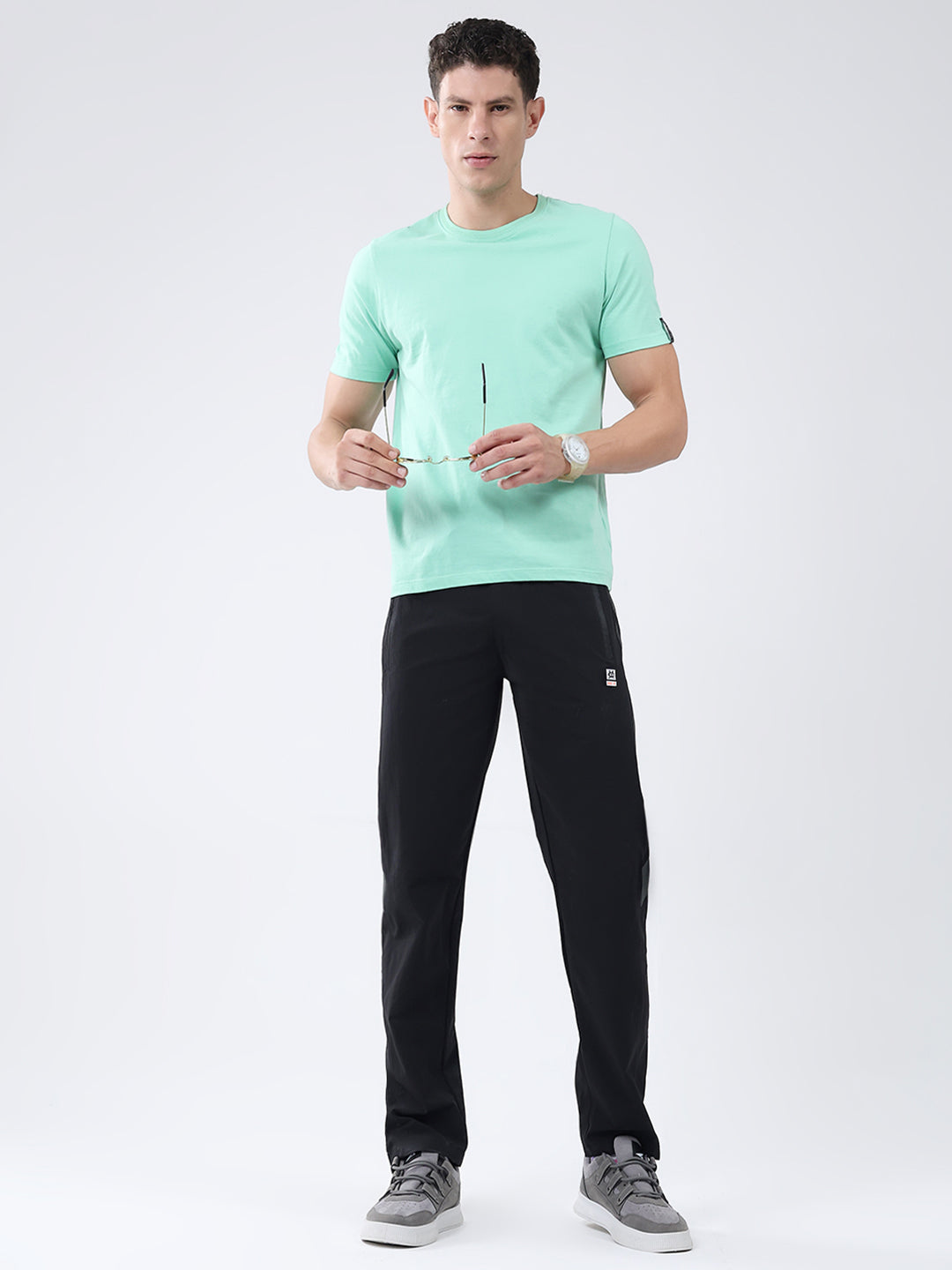 Men Black Solid Regular Fit Winter Lower