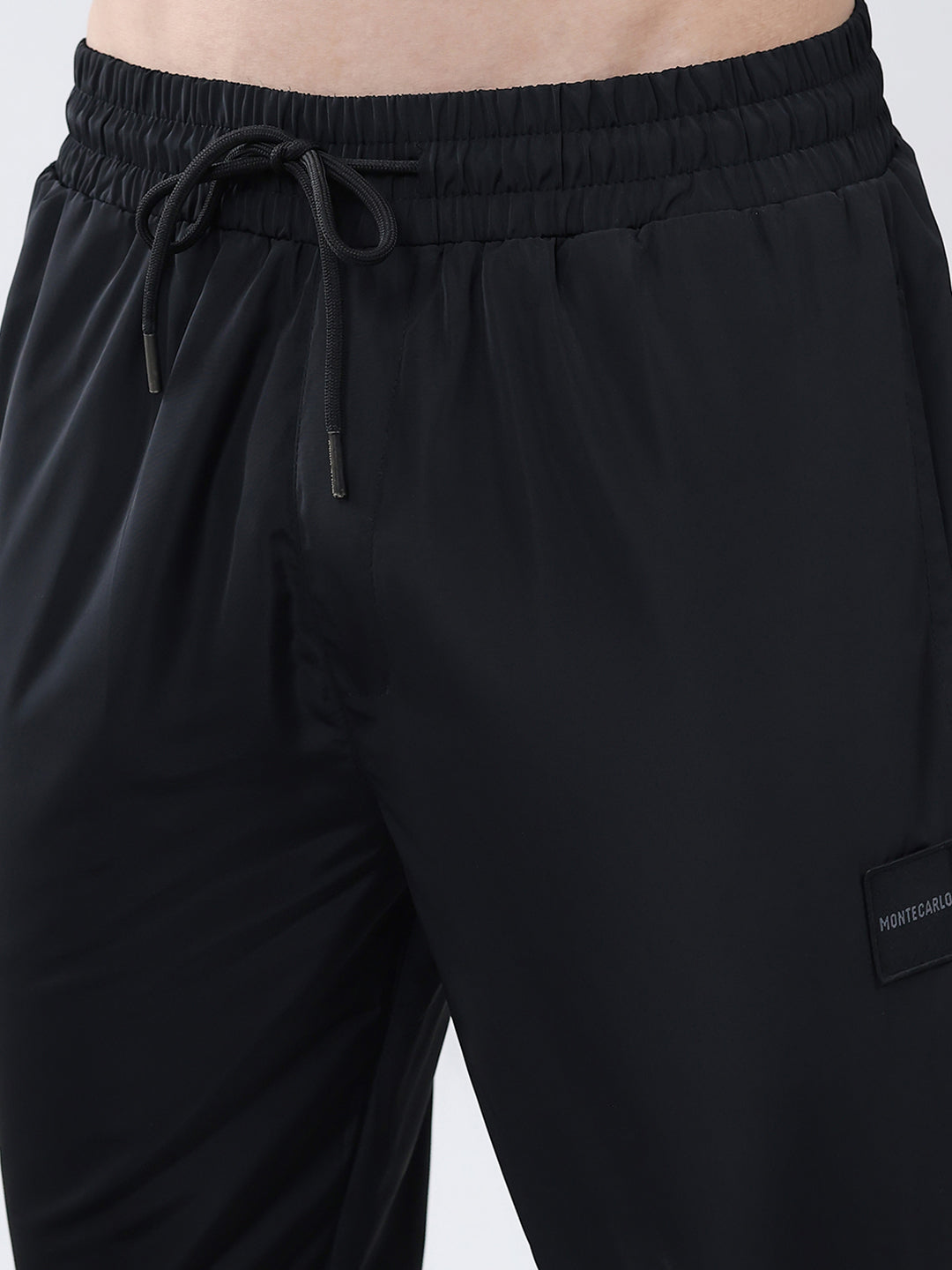 Men Black Solid Regular Fit Winter Lower