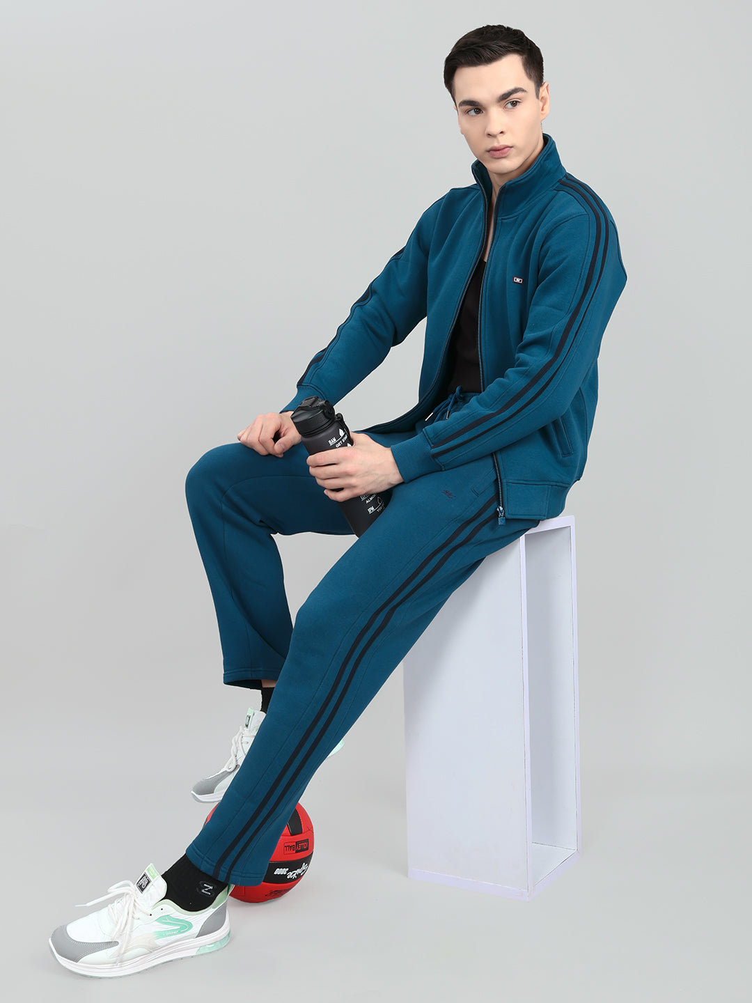 Men Teal Blue Solid Stand Collar Full Sleeve Winter Tracksuit