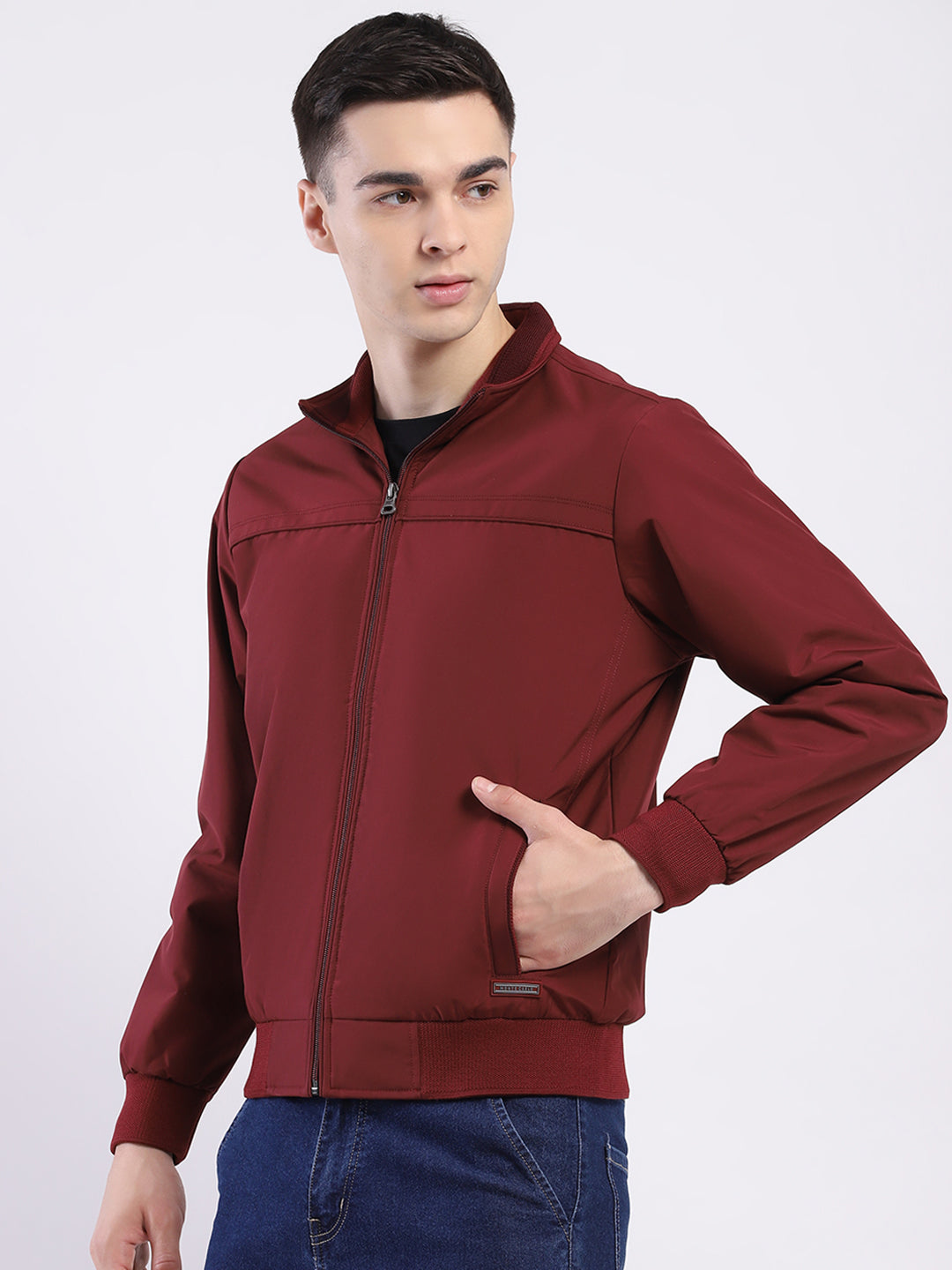 Men Maroon Solid Collar Full Sleeve Jacket