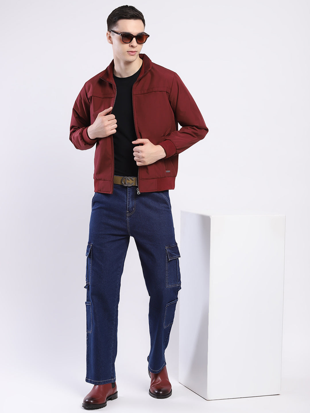 Men Maroon Solid Collar Full Sleeve Jacket