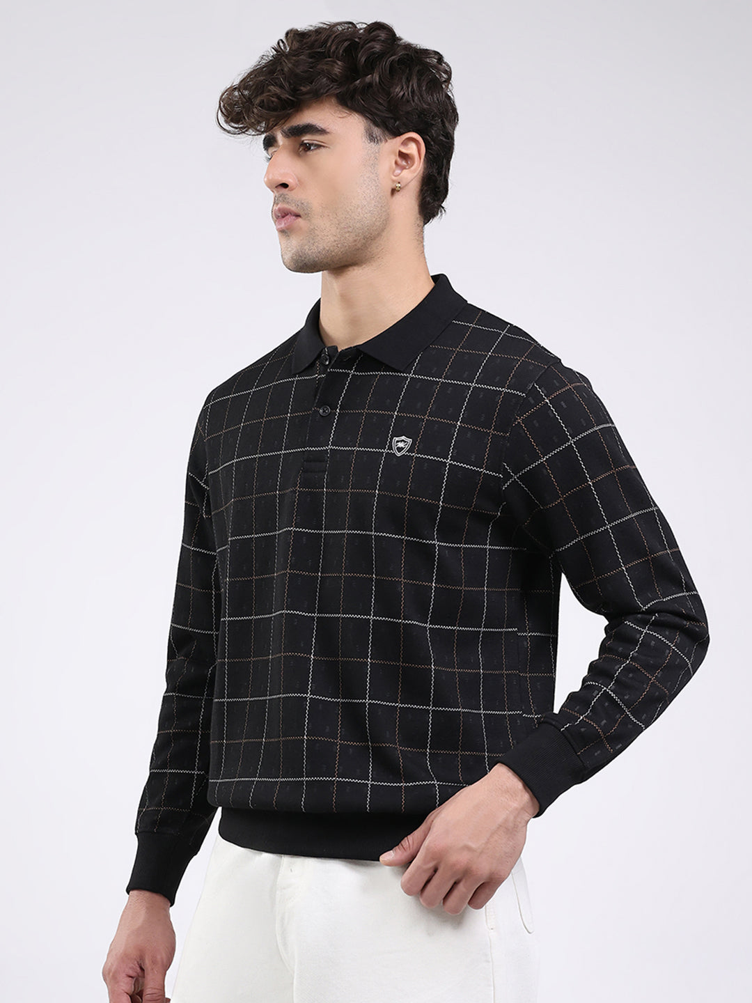 Men Black Solid Collar Full Sleeve Winter T-Shirt