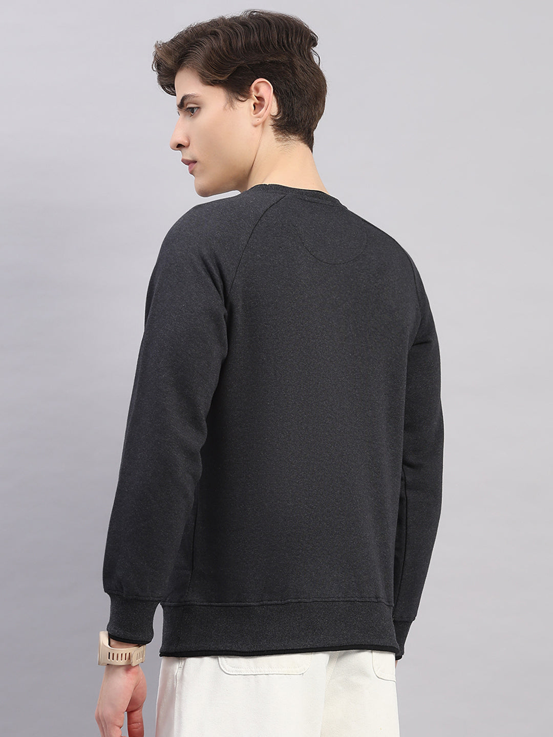 Men Grey Solid Round Neck Full Sleeve Sweatshirt