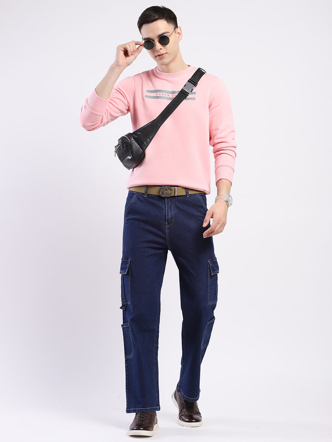 Men Pink Solid Round Neck Full Sleeve Sweatshirt