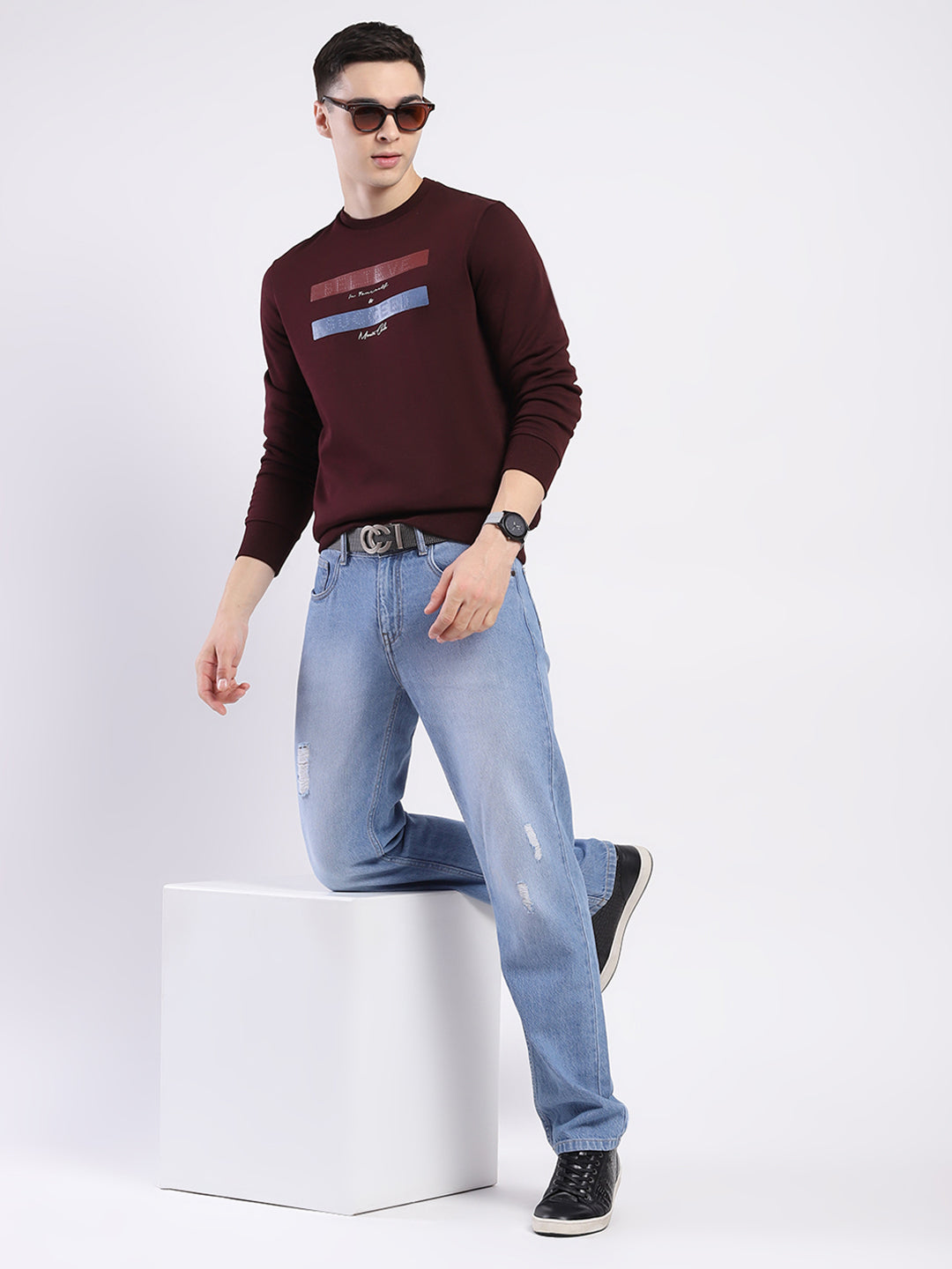 Men Maroon Solid Round Neck Full Sleeve Sweatshirt