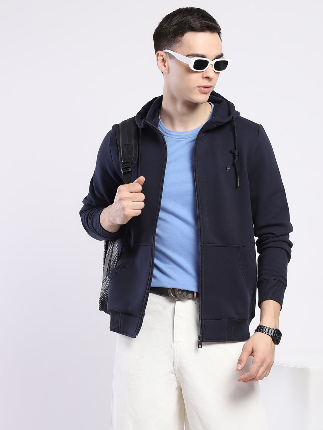 Men Navy Blue Solid Hooded Full Sleeve Sweatshirt