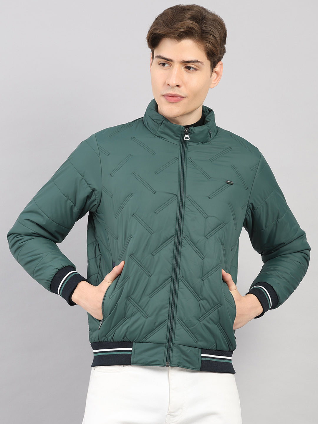 Men Green Solid Hooded Full Sleeve Jacket